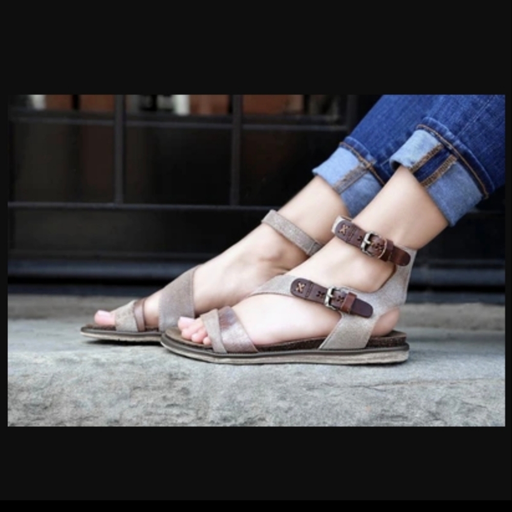 OTBT March On Sandals in Brushed Pewter, Sz.10